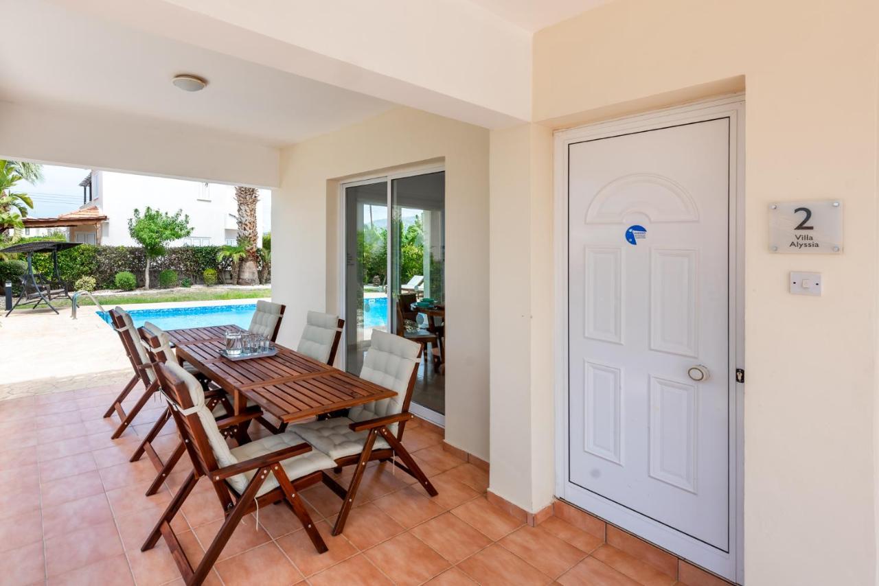 Villa Alysia By Ezoria Villas Coral Bay Exteriér fotografie