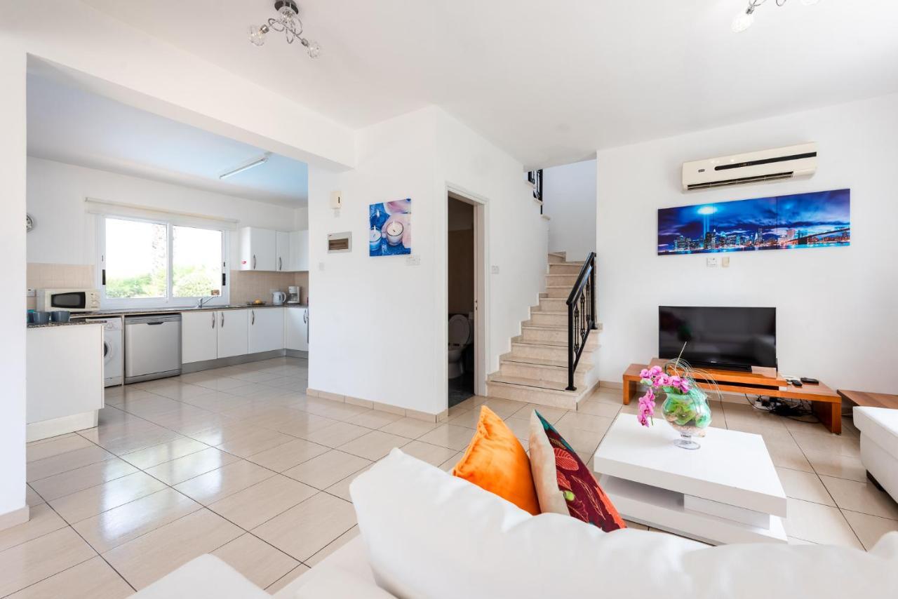 Villa Alysia By Ezoria Villas Coral Bay Exteriér fotografie